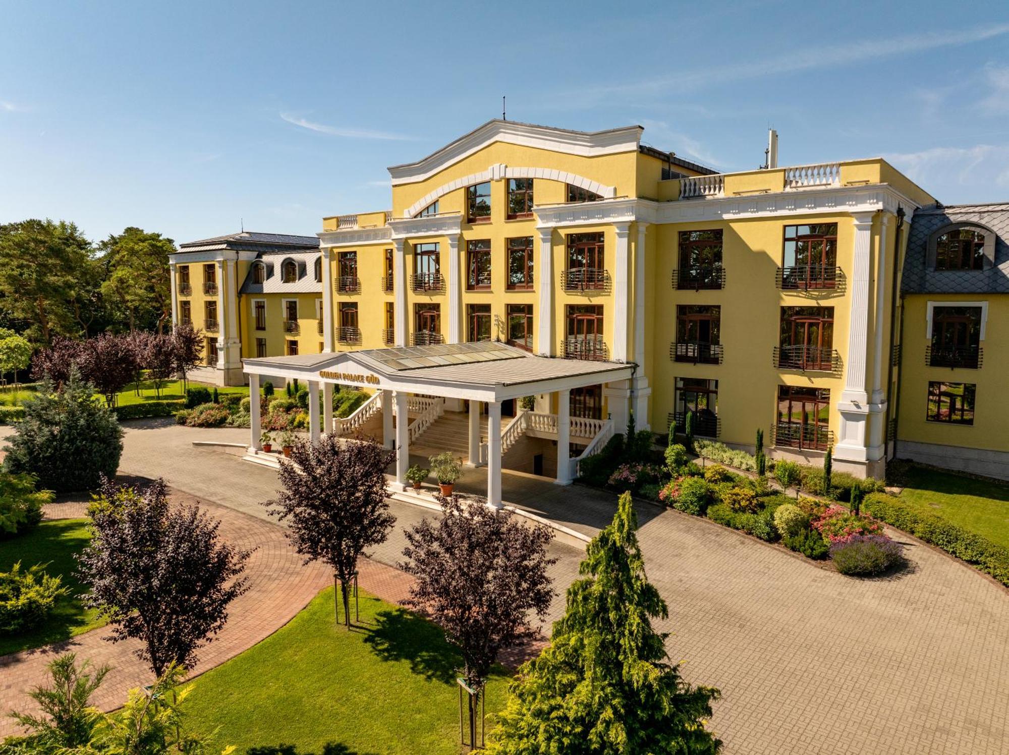 Hotel Golden Palace Гёд Экстерьер фото